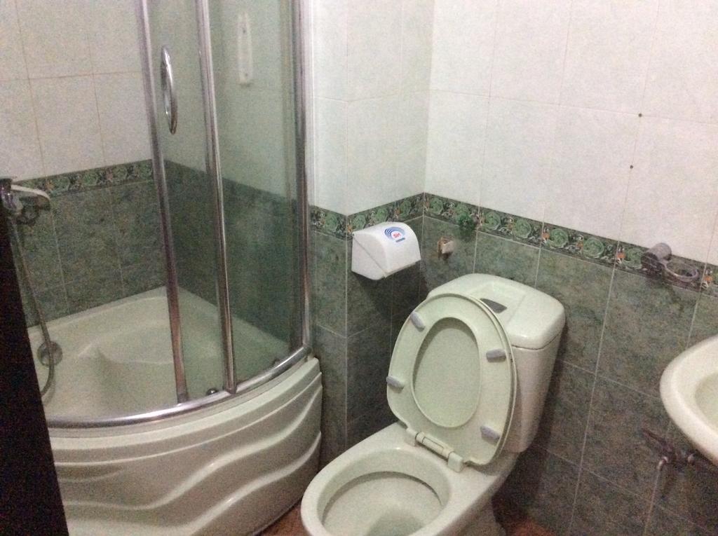 An Binh Hotel Ханой Экстерьер фото